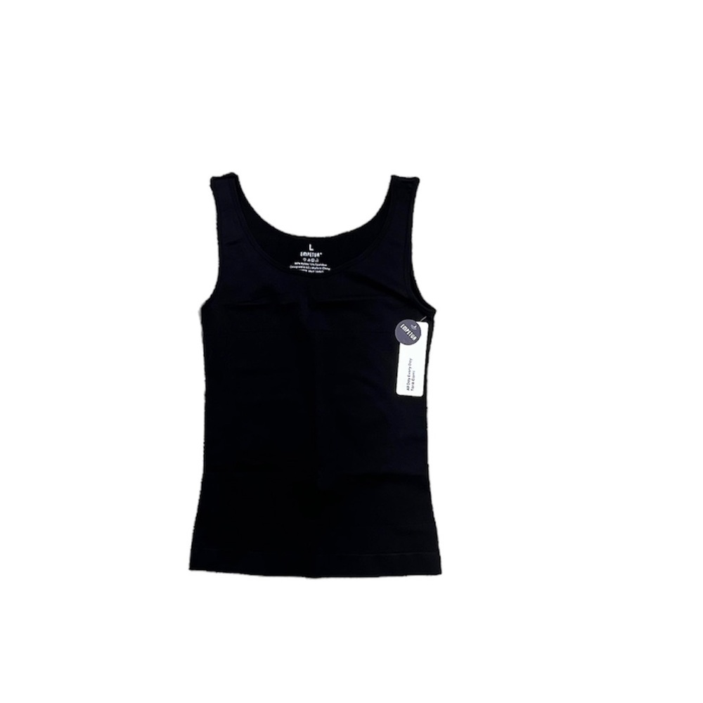 Shapermint All Day Every Day tank
Size L
Never worn- new with tags